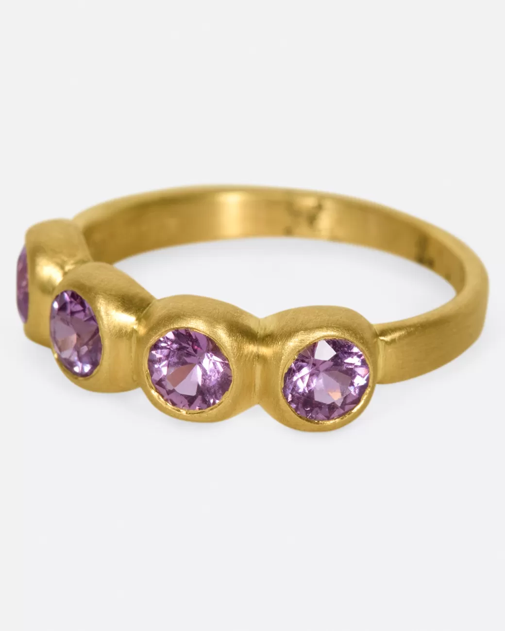 Contemporary>MARIAN MAURER Dark Pink Sapphire Skimmer Ring