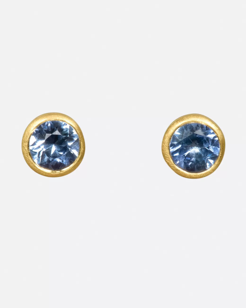 Contemporary>MARIAN MAURER Denim Sapphire Teeny Studs