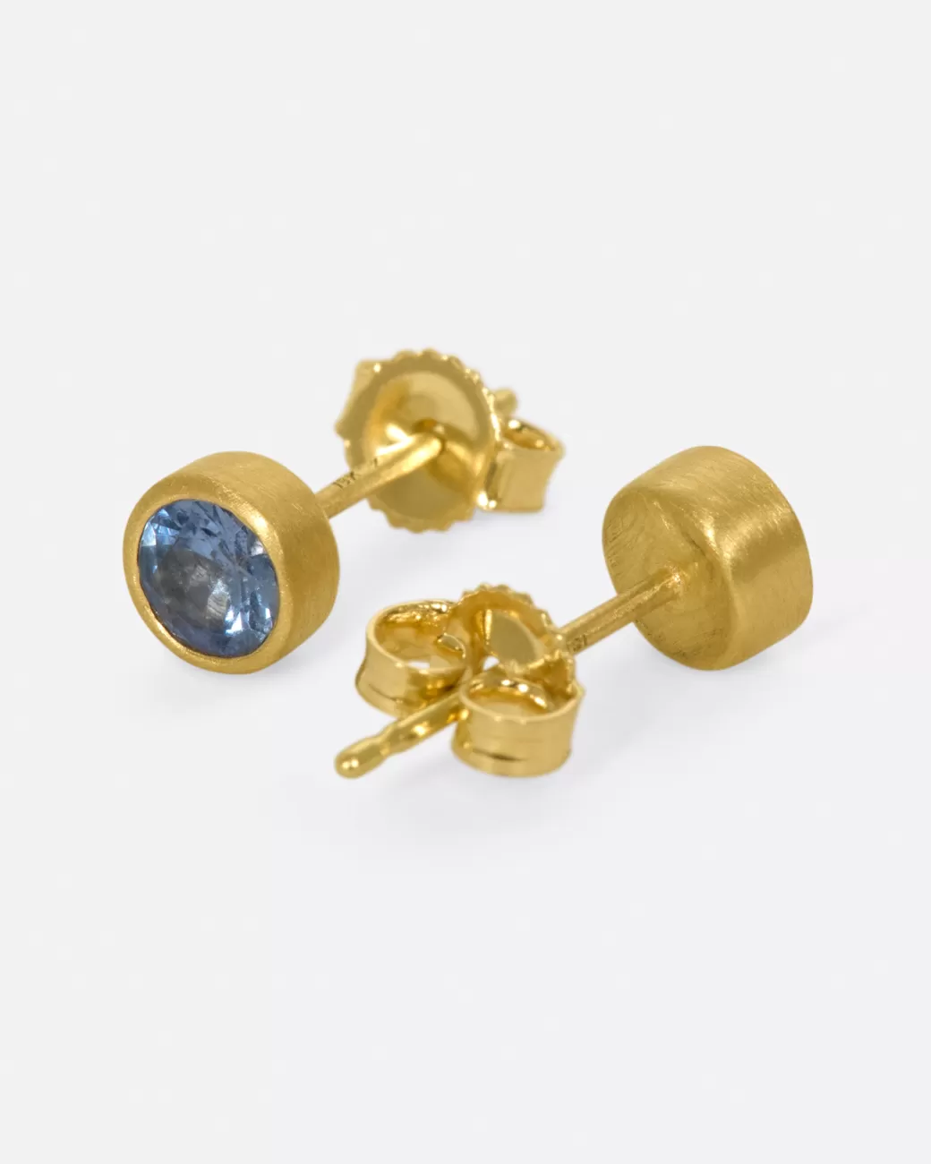 Contemporary>MARIAN MAURER Denim Sapphire Teeny Studs