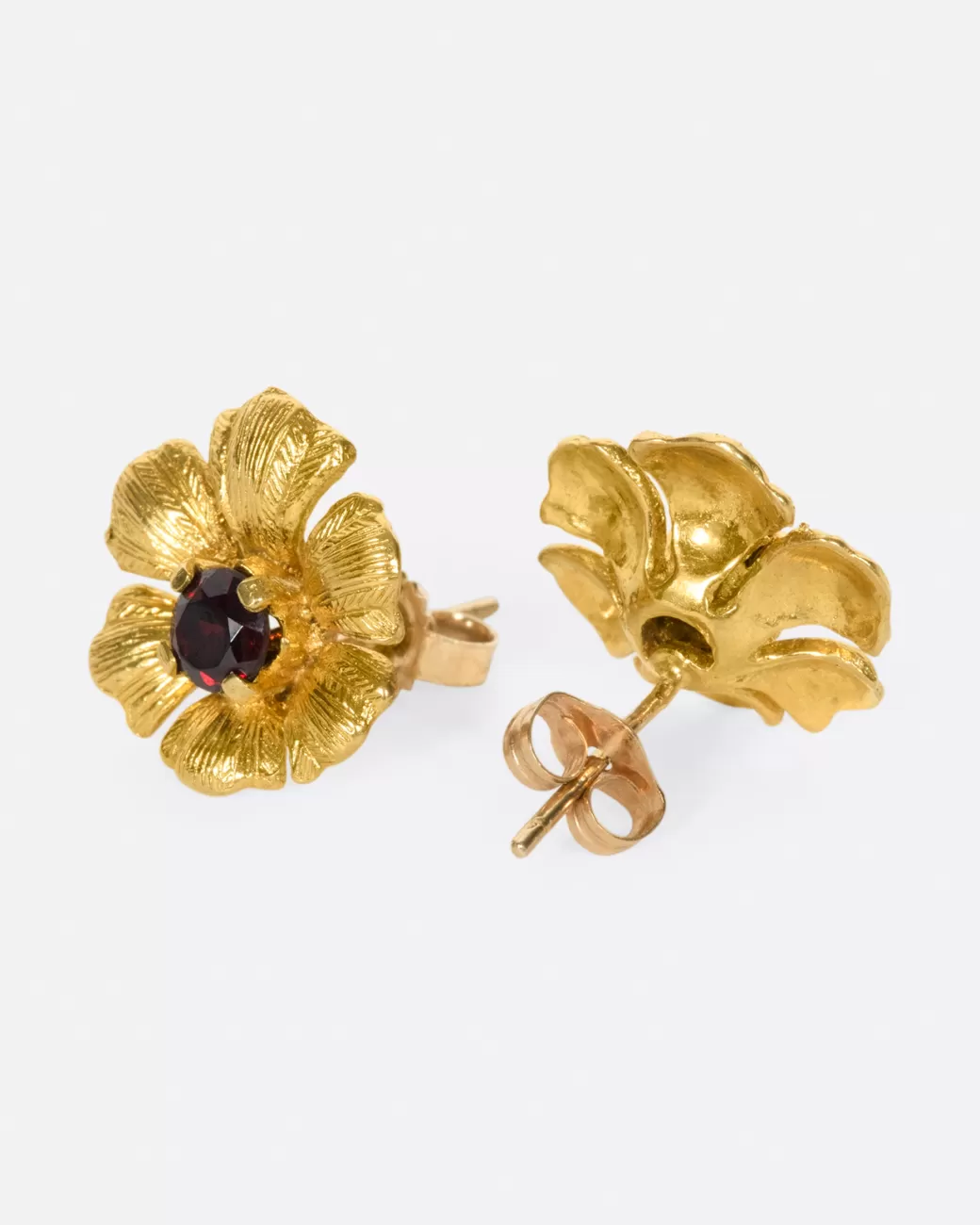 Vintage>Love Adorned Vintage Garnet Flower Studs