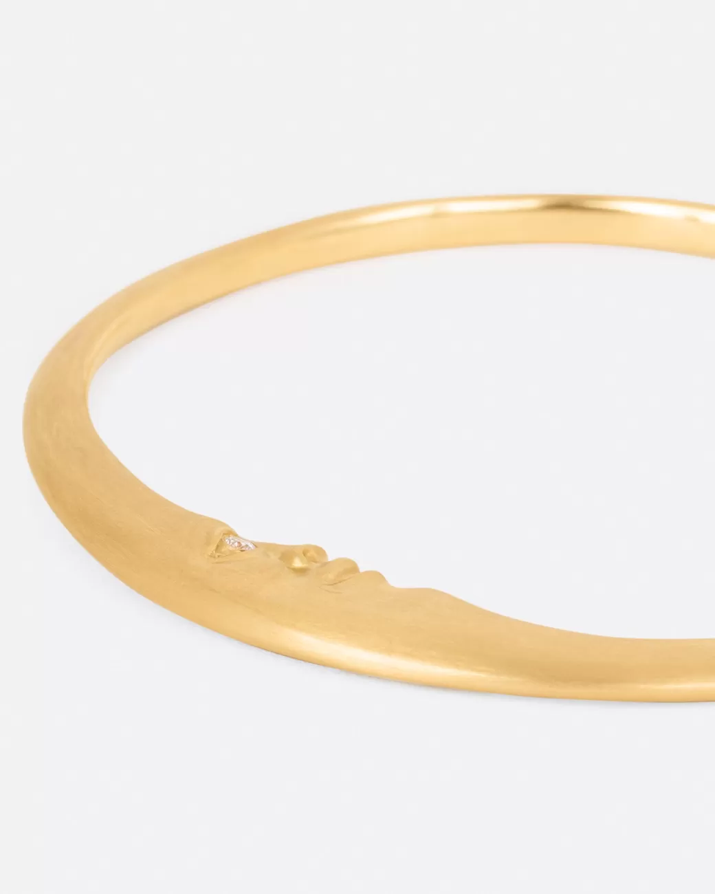 Contemporary>ANTHONY LENT Gold Moonface Bangle Bracelet