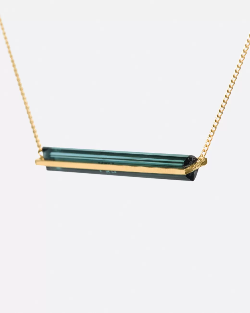 Contemporary>JANUKA Green Tourmaline Band Necklace