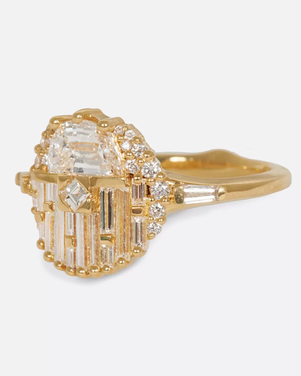 Contemporary>ARTEMER Half Moon Diamond Ring