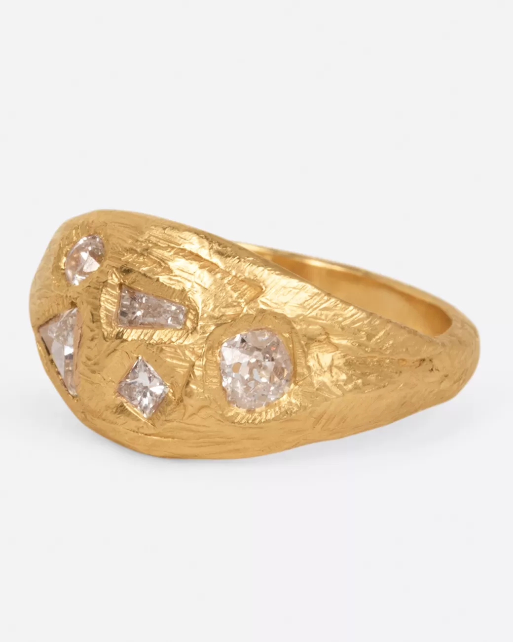 Contemporary>PAGE SARGISSON Melee Diamond Signet Ring