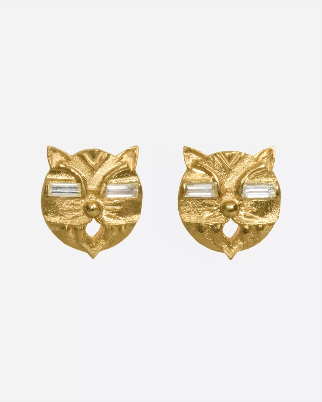 Contemporary>DMD METAL Neko Cat Studs