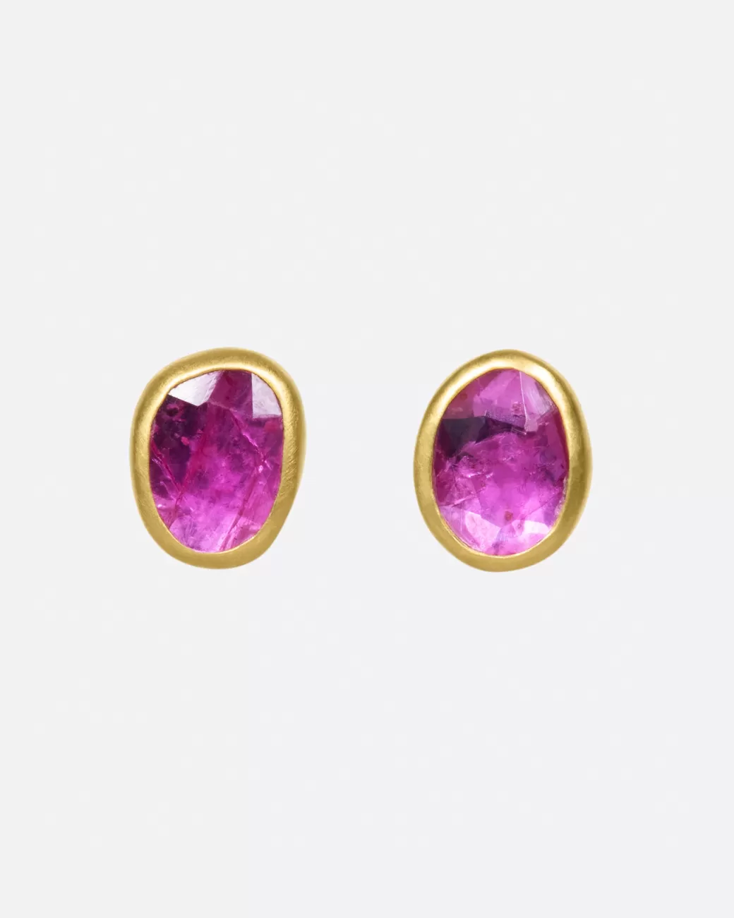 Contemporary>LOLA BROOKS Ruby Pebble Studs