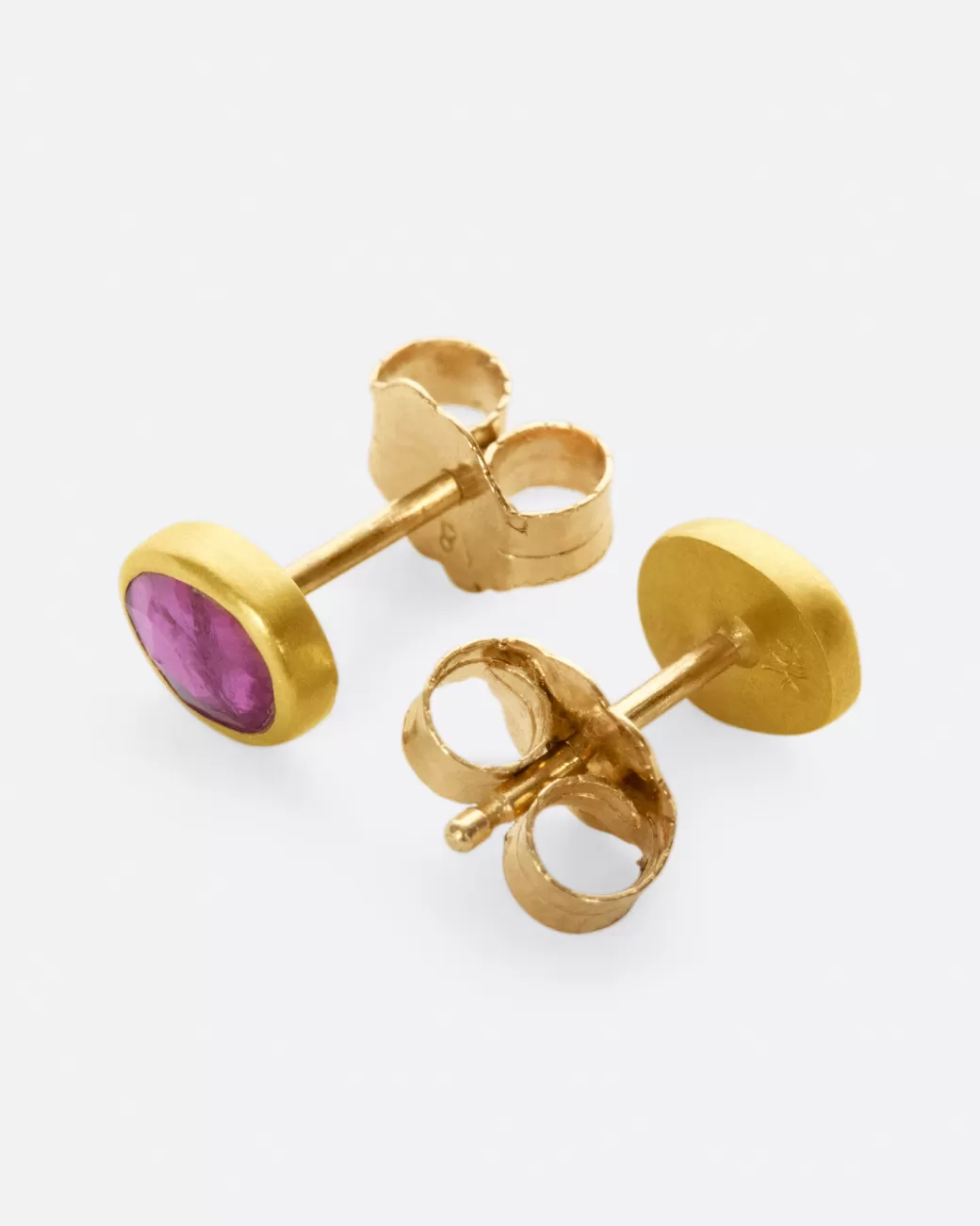 Contemporary>LOLA BROOKS Ruby Pebble Studs