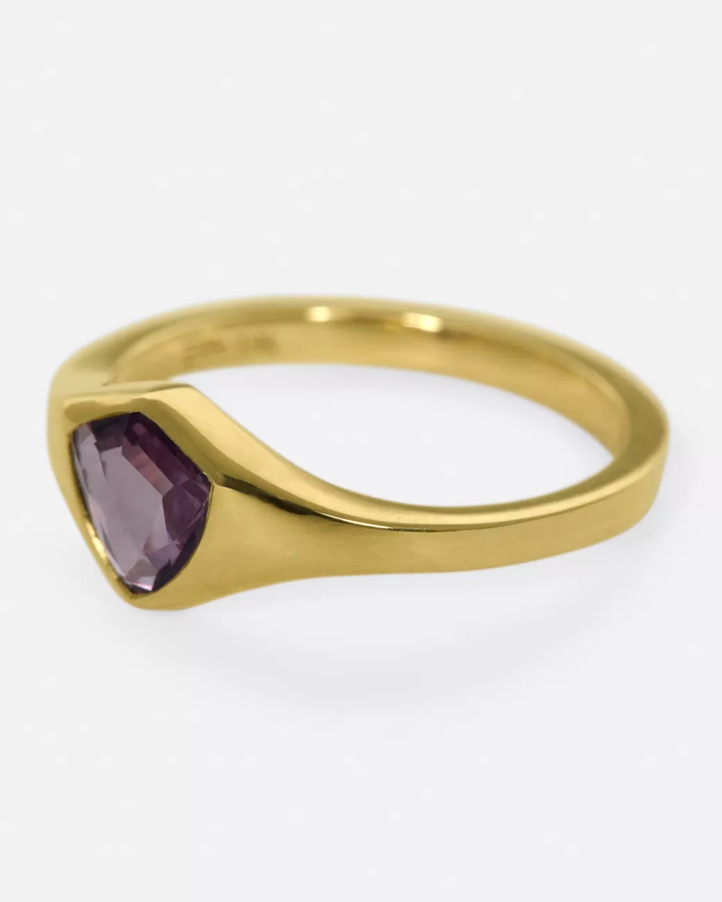 Contemporary>Era Sapphire Crest Ring