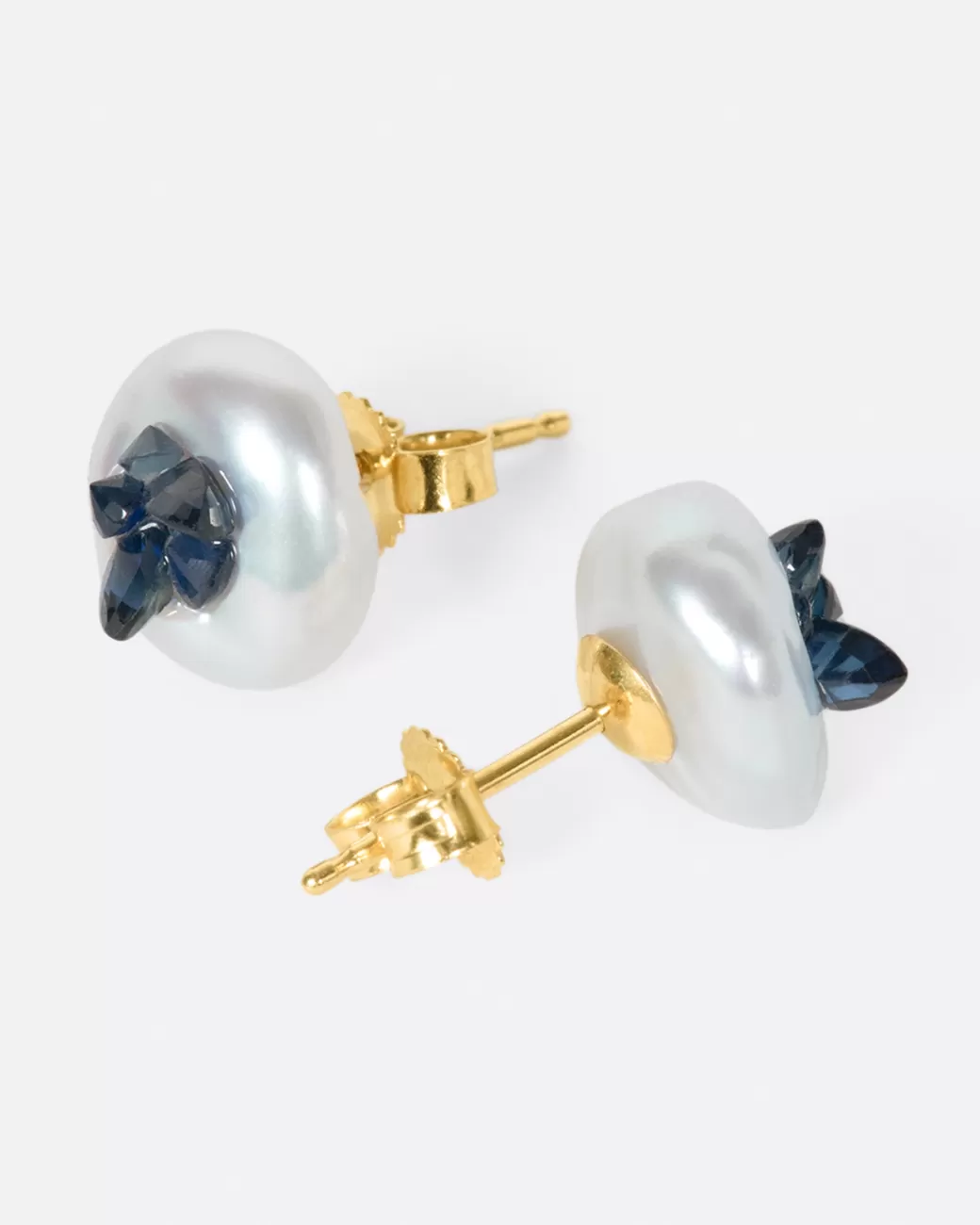 Contemporary>LITTLE H Sapphire Crystal Pearl Studs