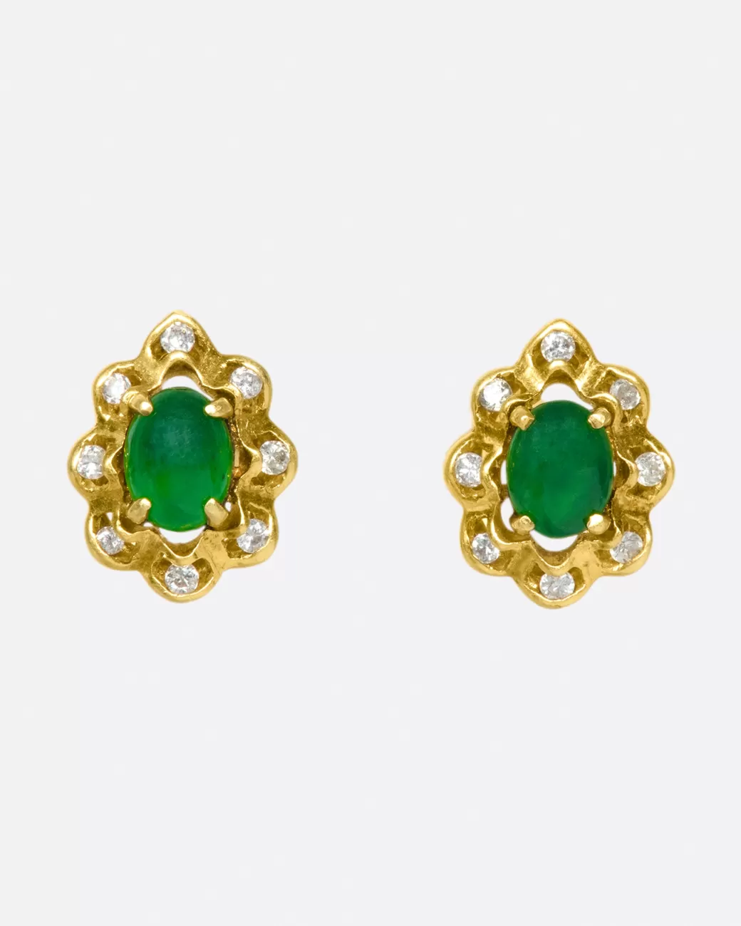 Vintage>Love Adorned Vintage Scalloped Emerald Studs