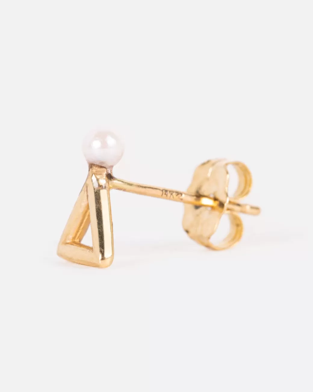 Contemporary>MAU DESIGN LLC Triangle Extrovert Pearl Earring